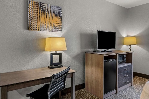 Best Western Sherwood Inn & Suites image 21