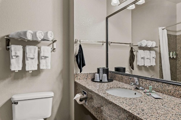 Best Western Sherwood Inn & Suites image 23