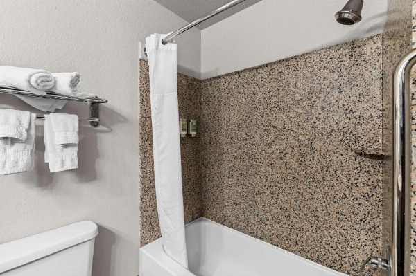 Best Western Sherwood Inn & Suites image 26