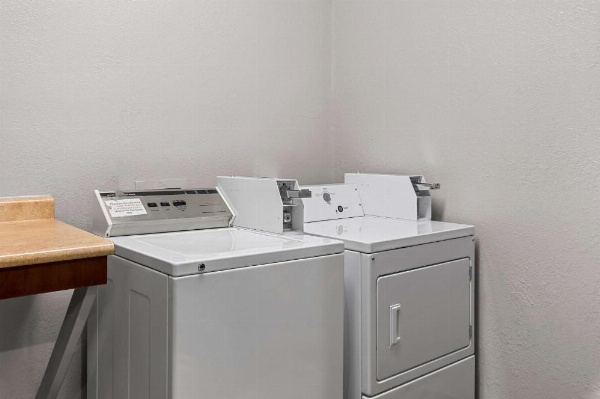 Best Western Sherwood Inn & Suites image 27